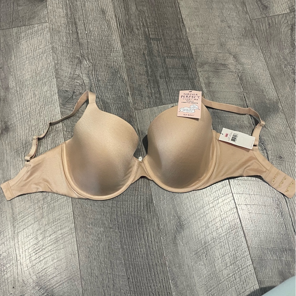 Betsey Johnson Nude Bra new with tags 32G